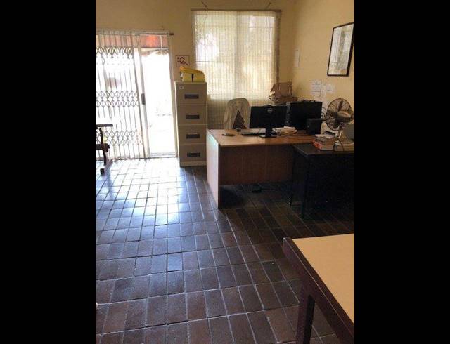 6 BEDROOM HOUSE FOR SALE IN WINDERMERE